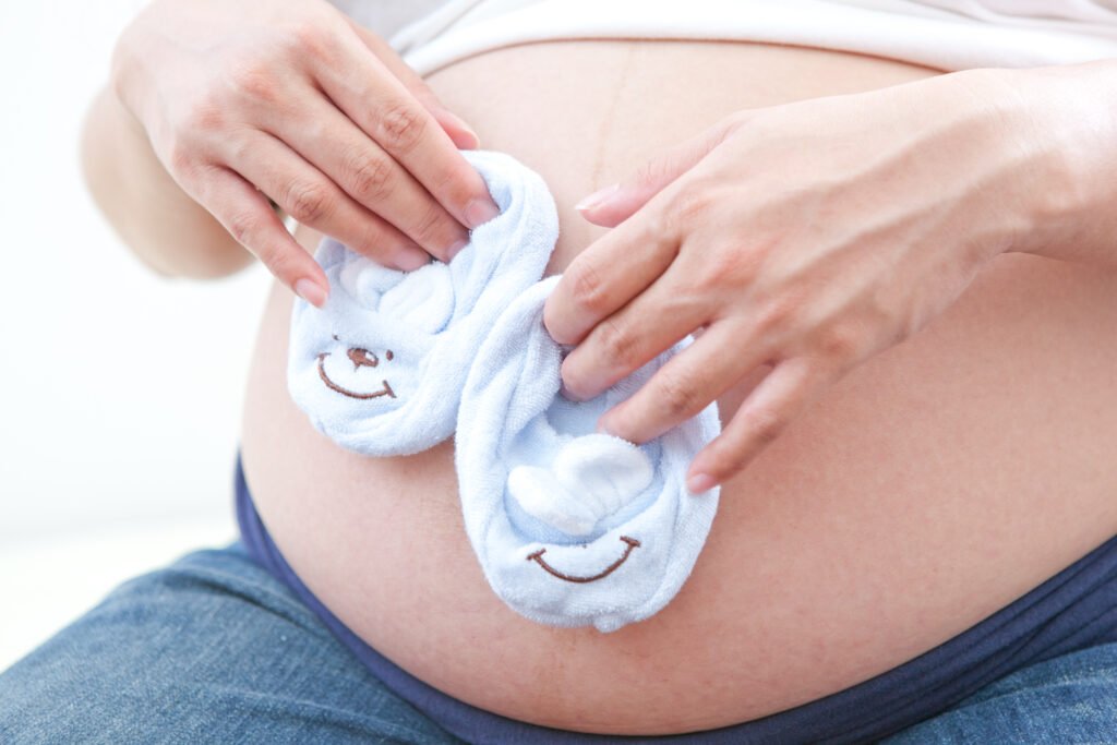 maternity portrait 1 1428160 Photo by MeiTeng on FreeImages